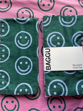 Baggu set of 4 smiley reusable cloths